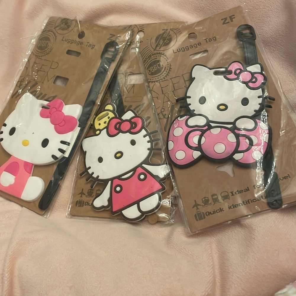 NWT Hello Kitty Set of 3 Luggage Tags - Picture 3 of 7